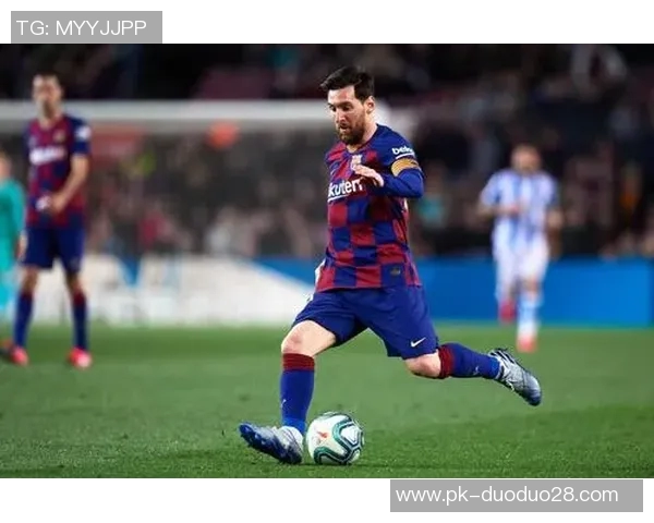 2025年现役足球球星实力排名分析 谁是当今足坛的顶级巨星 2025年现役足球球星实力排名分析 谁是当今足坛的顶级巨星