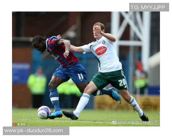 从饥饿中崛起 足球巨星的成长故事:从吃不起饭到世界之巅 从饥饿中崛起 足球巨星的成长故事:从吃不起饭到世界之巅